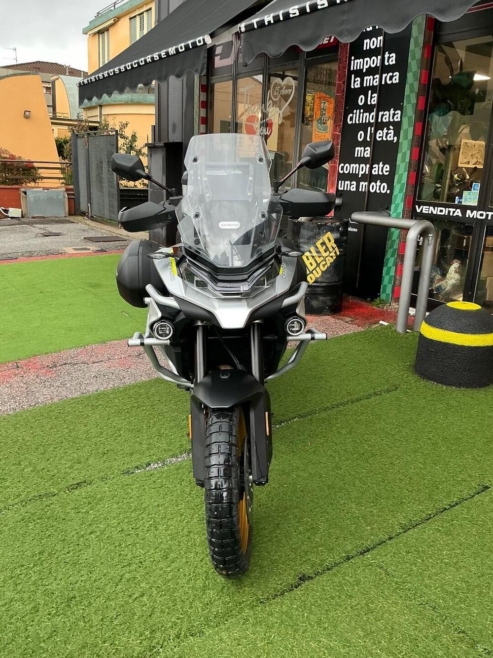 CFMOTO 800MT Touring (2022 - 26) (7)