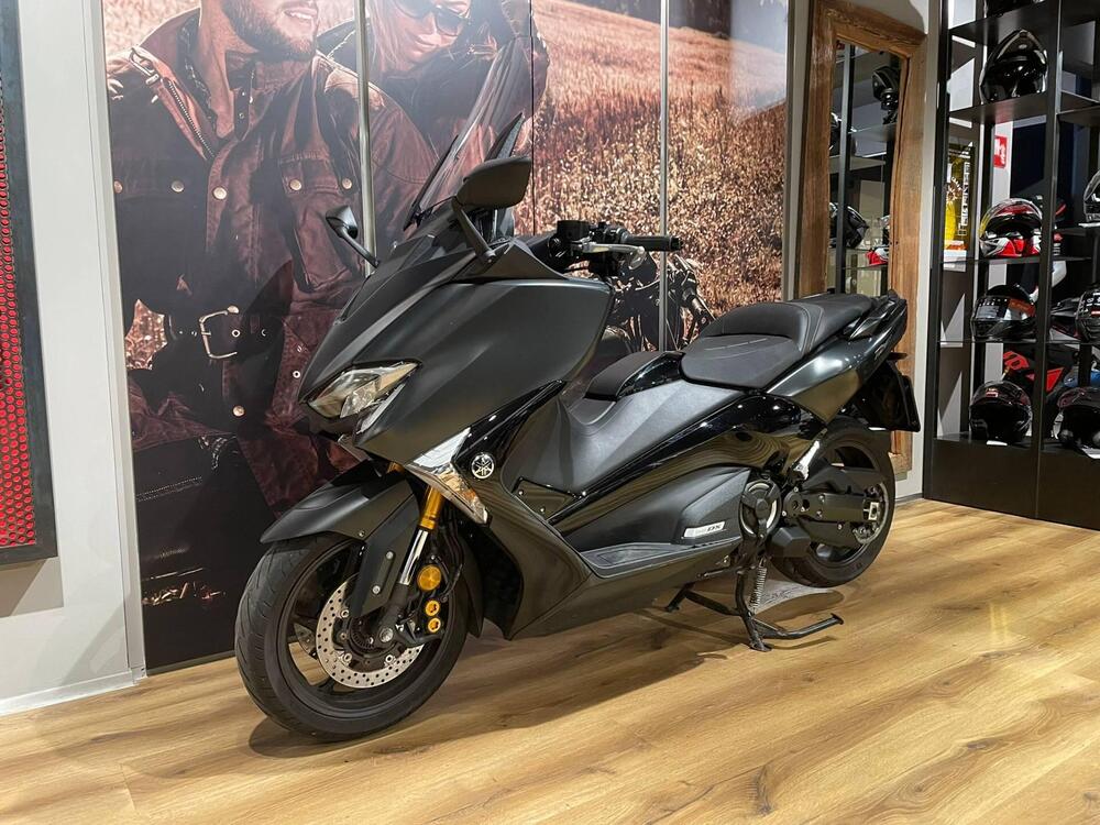 Yamaha T-Max 530 DX (2017 - 19) (2)