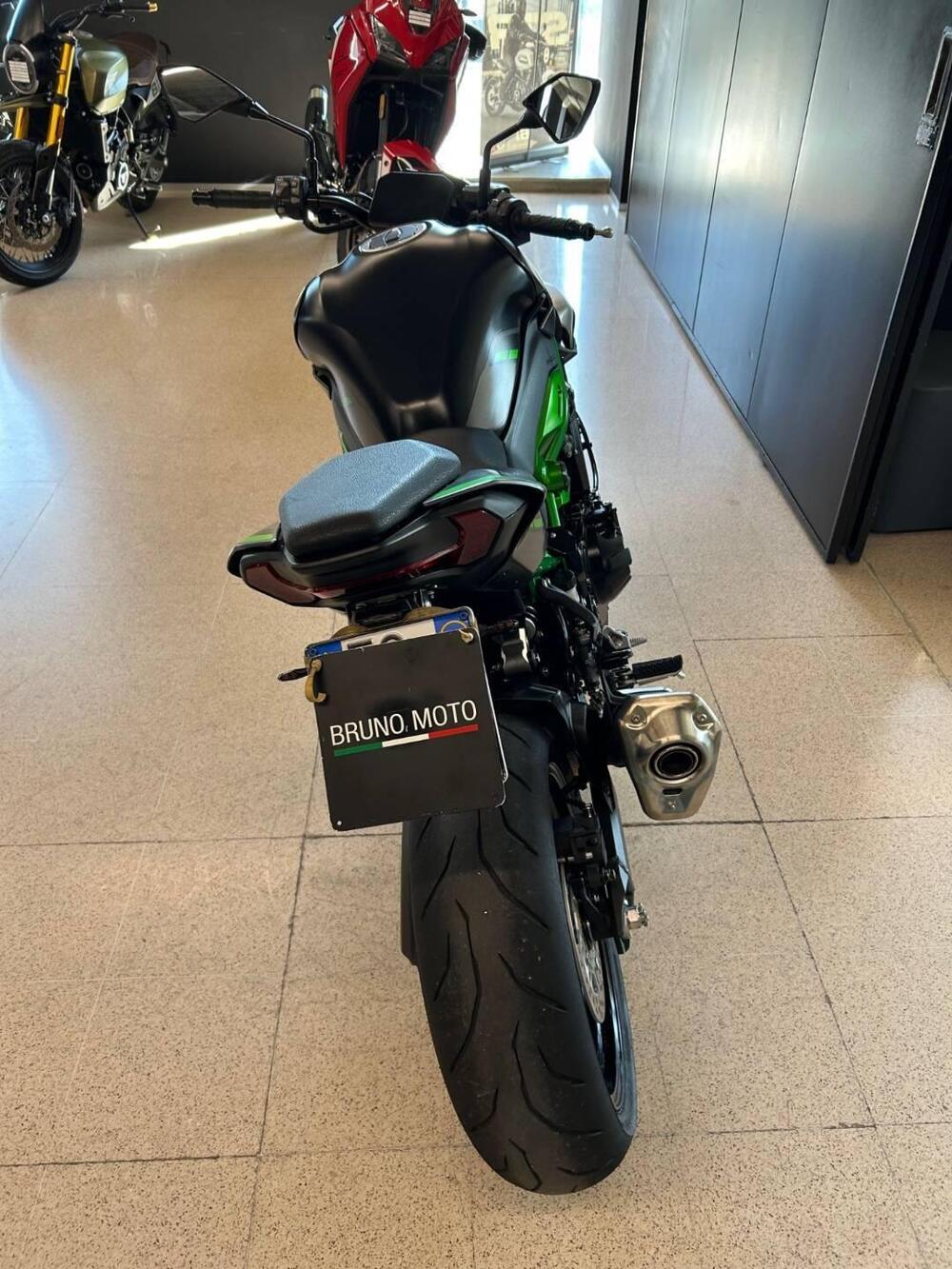 Kawasaki Z 900 (2025 - 26) (4)