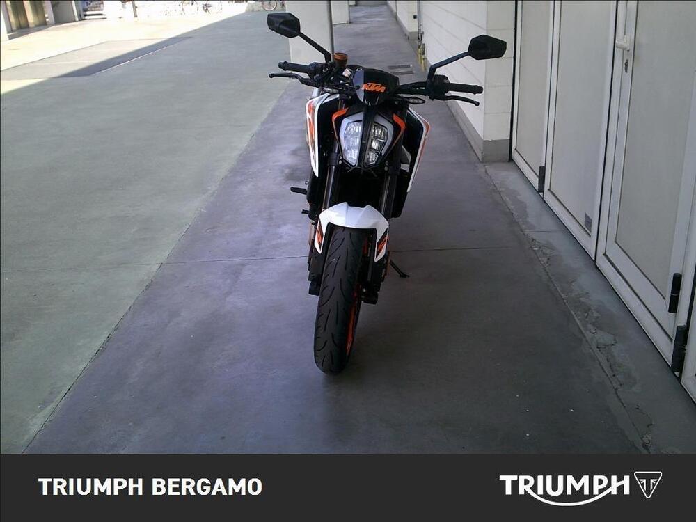 KTM 890 Duke R (2021) (5)