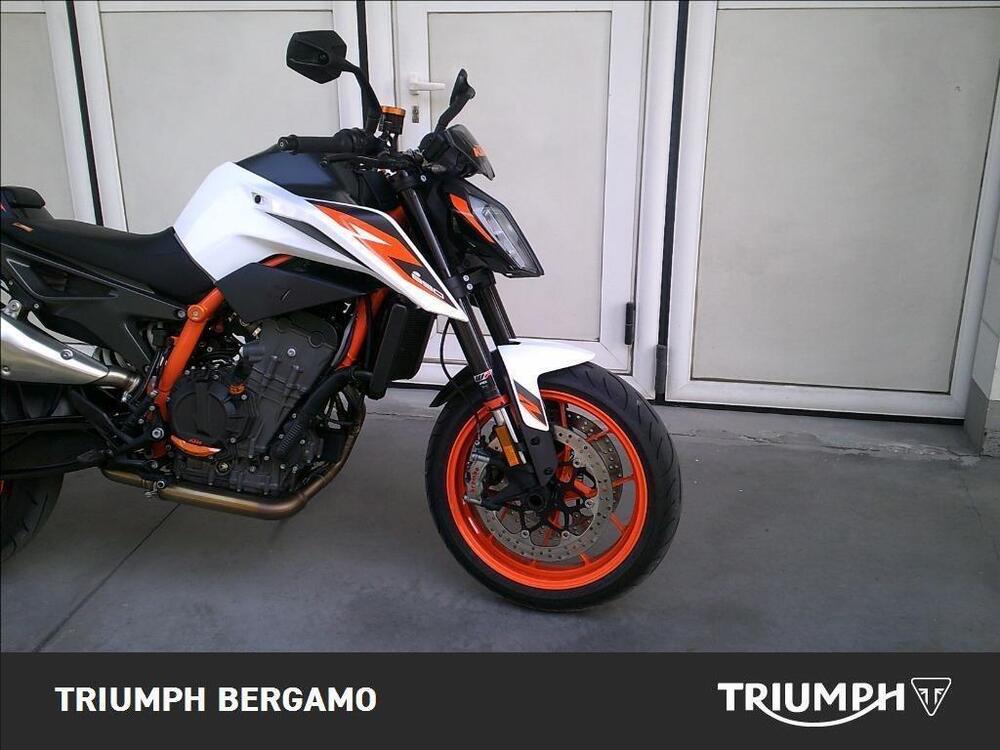 KTM 890 Duke R (2021) (8)