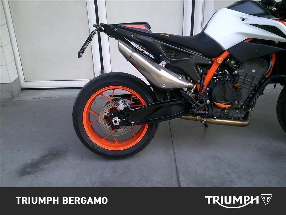 KTM 890 Duke R (2021) (6)