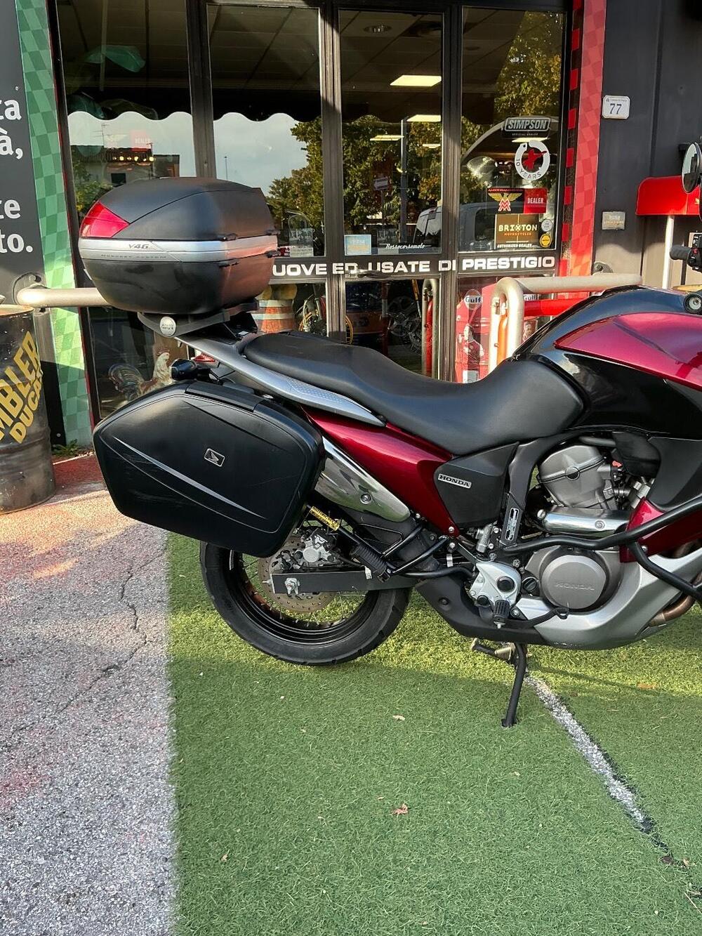 Honda Transalp XL 700 V ABS (2007 - 2013) (9)