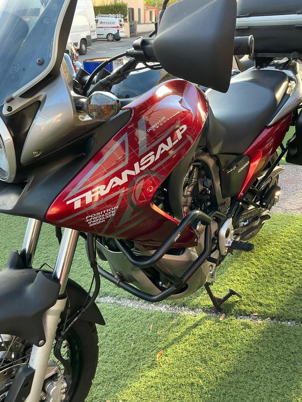 Honda Transalp XL 700 V ABS (2007 - 2013) (13)