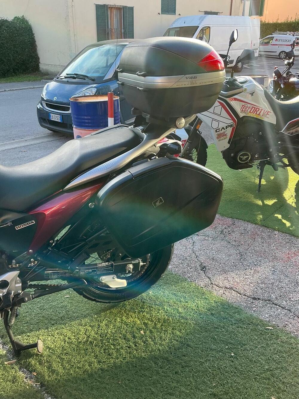 Honda Transalp XL 700 V ABS (2007 - 2013) (14)