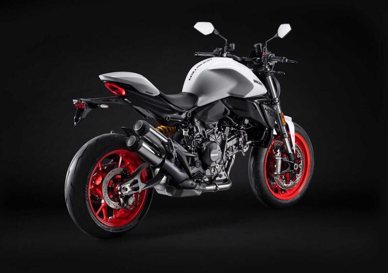 Ducati Monster 890 Monster 890 + (2026) (9)