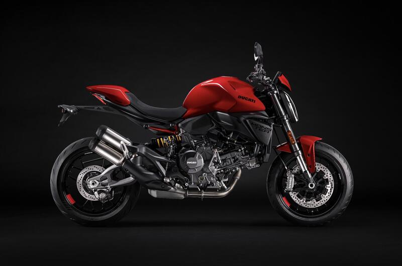 Nuovo Ducati Monster a Eicma 2025: rivoluzione per la naked di Borgo Panigale con motore V2. Ecco come cambia [VIDEO E GALLERY]