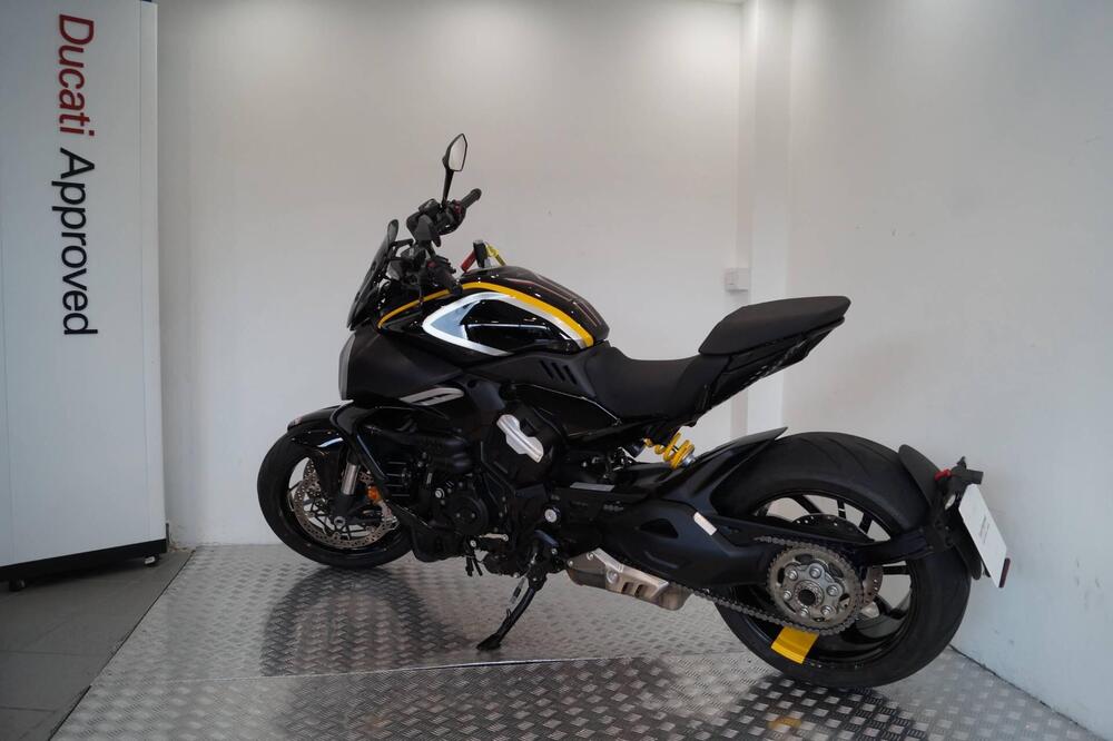 Ducati Diavel V4 (2023 - 26) (3)