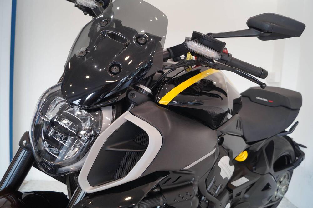 Ducati Diavel V4 (2023 - 26) (12)