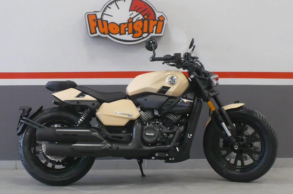 Benelli Leoncino 400 Bobber (2026) (5)