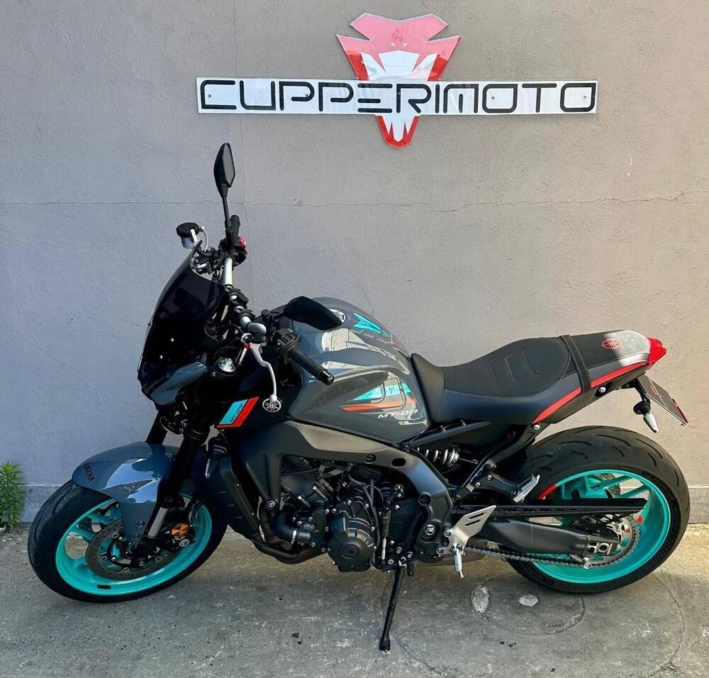 Yamaha MT-09 (2021 - 23) (4)