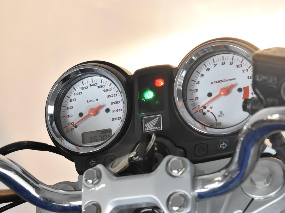 Honda Hornet 600 (2003 - 04) (7)