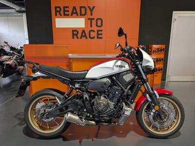 Yamaha XSR 700 (2021) usata