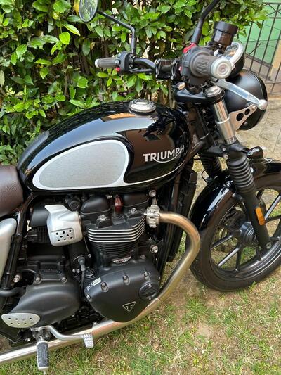 Triumph Street Twin 900 (2017 - 18) usata