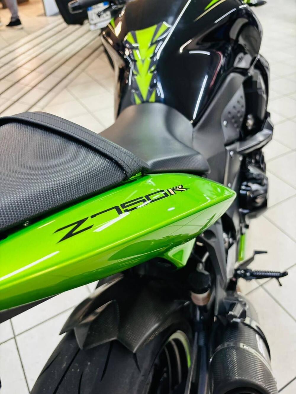 Kawasaki Z 750 R (2011 - 14) (3)