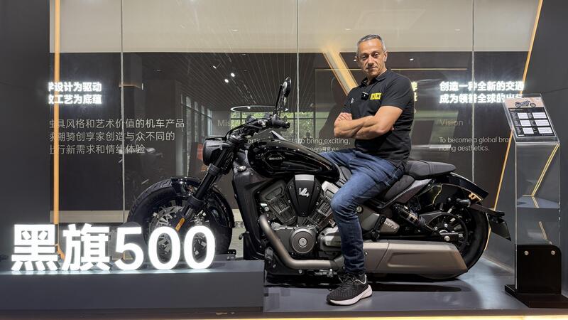 Sono tanti, sono appassionati e non hanno paura di nulla: viaggio nella Cina della moto