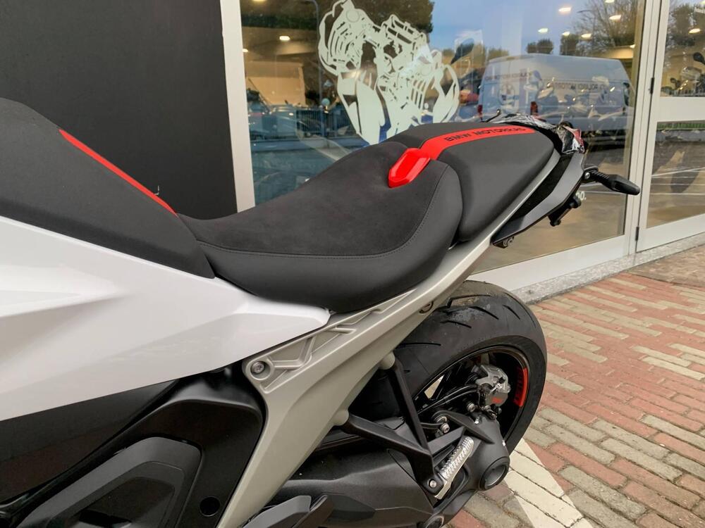 Bmw R 1300 R (2026) (6)