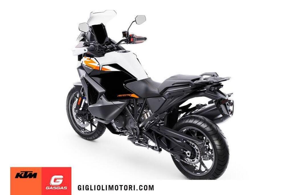 KTM 1390 Super Adventure S EVO (2026) (14)