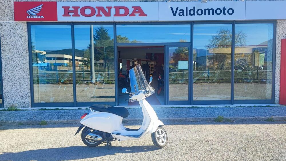 Vespa Primavera 125 3V ie (2014 - 16) (3)