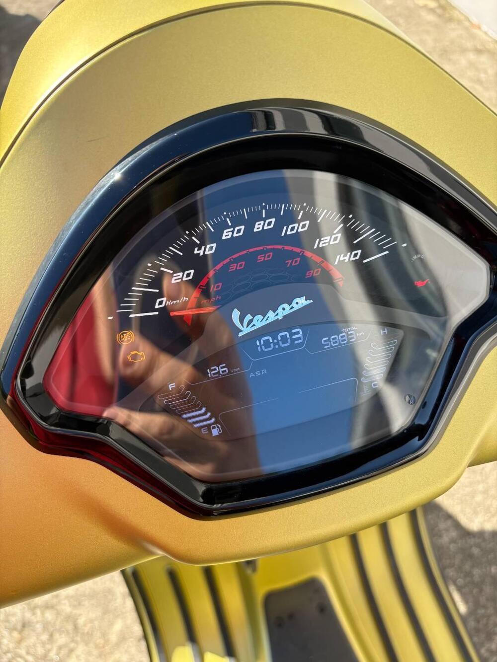 Vespa GTS 300 Super Sport (2023 - 24) (4)