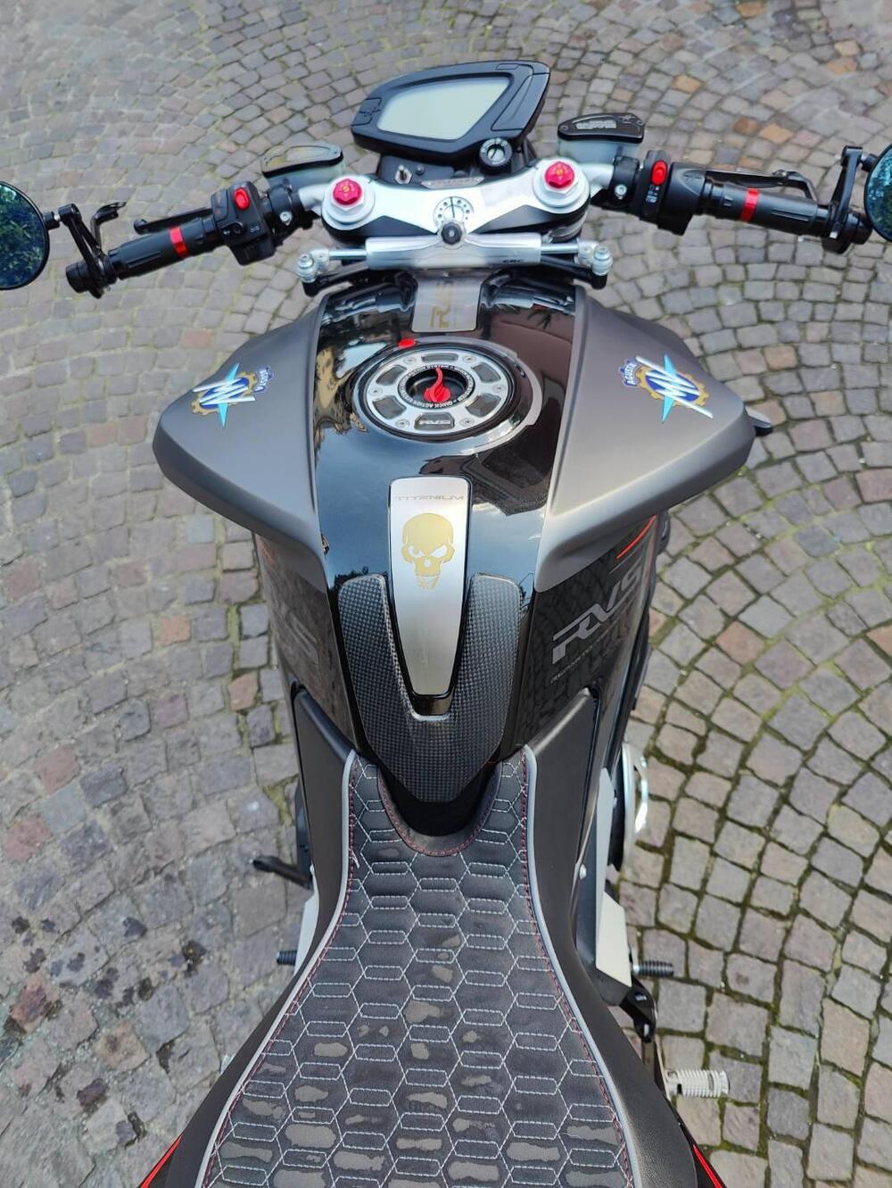 MV Agusta RVS #1 800 (2018 - 20) (4)