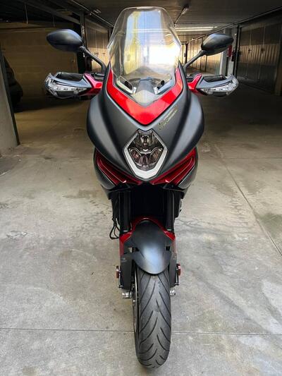 MV Agusta Turismo Veloce 800 RC SCS (2021 - 22) usata