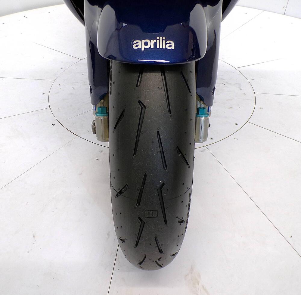 Aprilia RSV 1000 R (2006 - 09) (11)