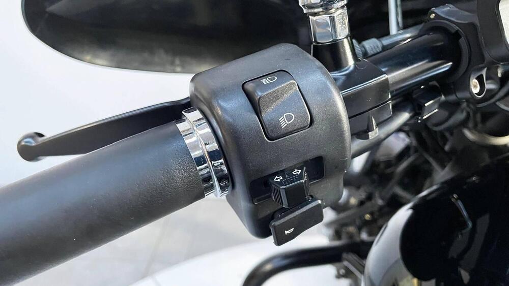 Yamaha XVS 1300 Midnight Star (2006 - 16) (9)