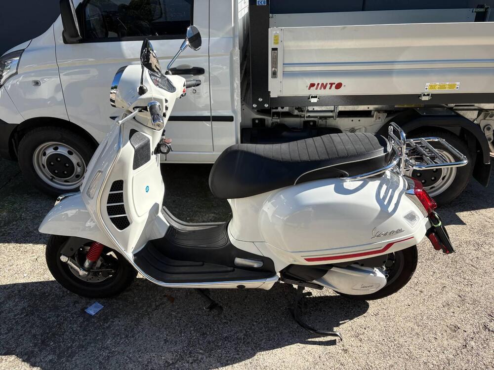 Vespa GTS 300 Super Sport (2023 - 24) (4)