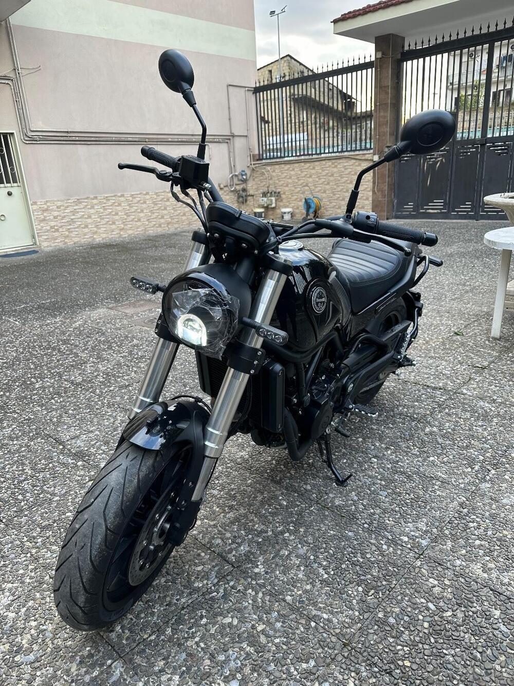 Benelli Leoncino 500 (2021 - 25)
