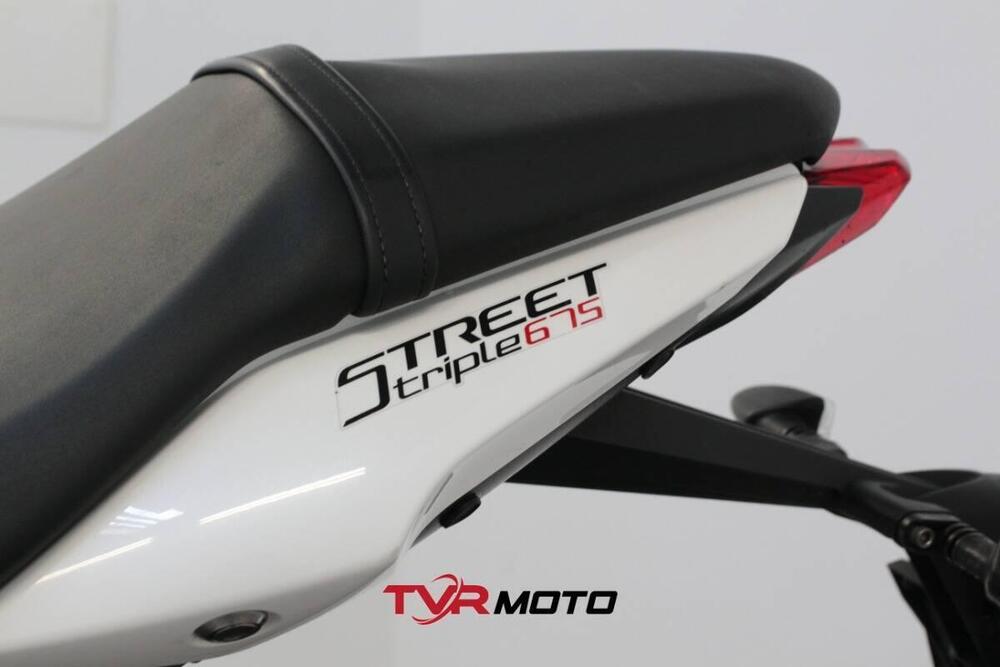 Triumph Street Triple ABS (2013 - 17) (12)