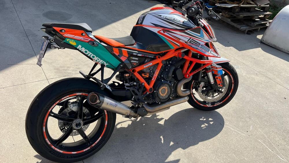KTM 1290 Super Duke R (2020)