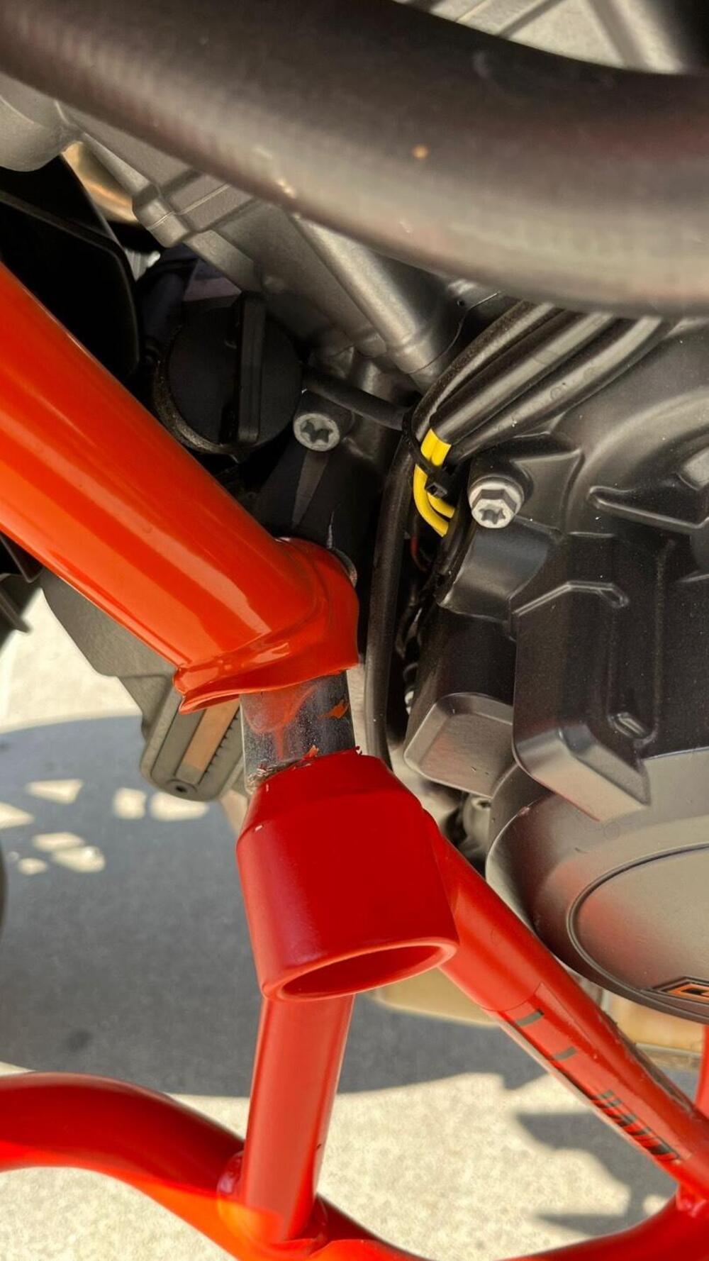 KTM 1290 Super Duke R (2020) (4)