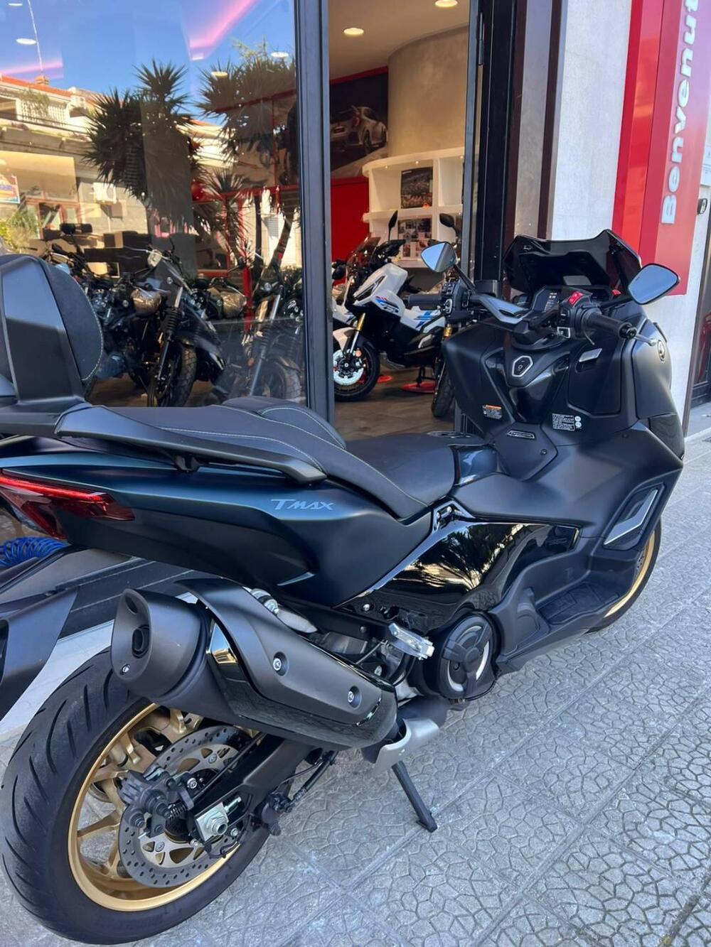 Yamaha T-Max 560 Tech Max (2022 - 24) (4)