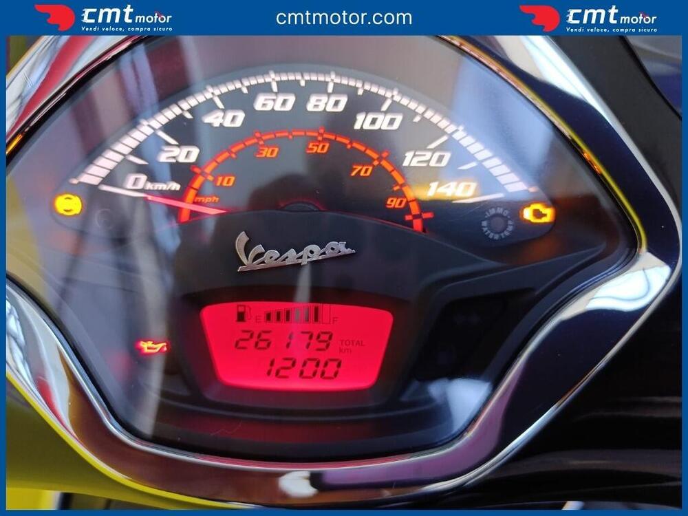 Vespa GTS 300 Hpe (2019) (5)