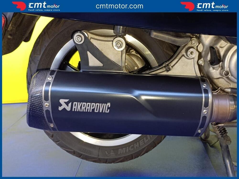 Vespa GTS 300 Hpe (2019) (12)