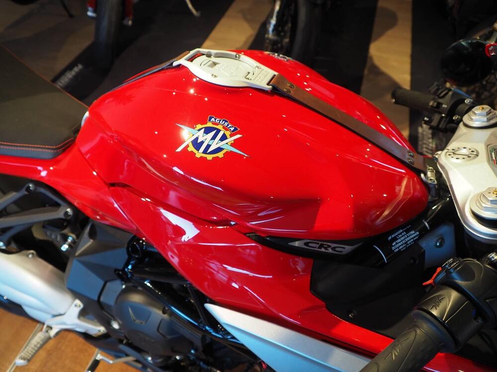 MV Agusta Superveloce 800 (2021 - 25) (4)