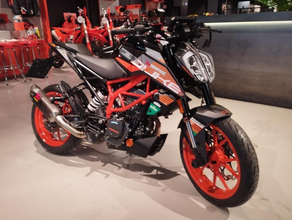 KTM 125 Duke (2021 - 23) (2)