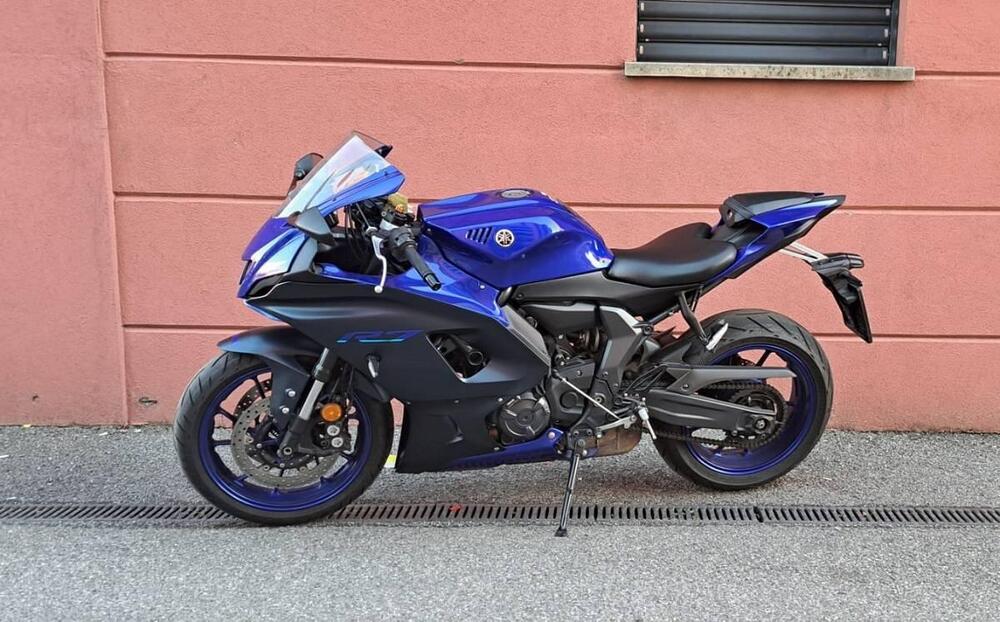 Yamaha YZF R7 (2021 - 25) (4)