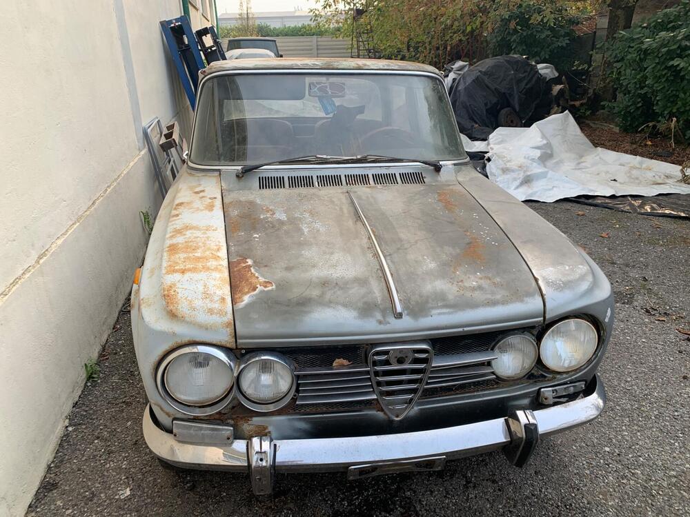 Alfa Romeo GIULIA SUPER BISCIONE 1.6 DA RESTAURO  d'epoca a Cremona (2)