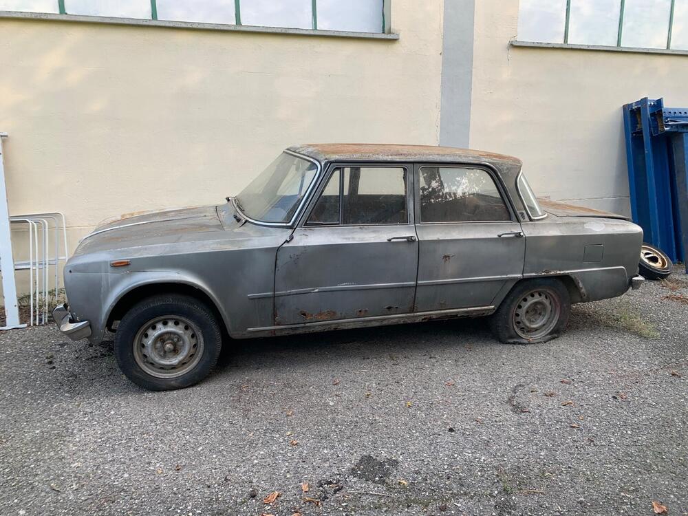 Alfa Romeo GIULIA SUPER BISCIONE 1.6 DA RESTAURO  d'epoca a Cremona (3)