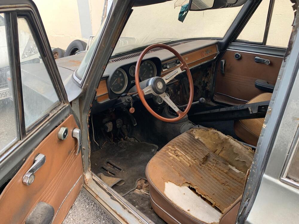 Alfa Romeo GIULIA SUPER BISCIONE 1.6 DA RESTAURO  d'epoca a Cremona (7)