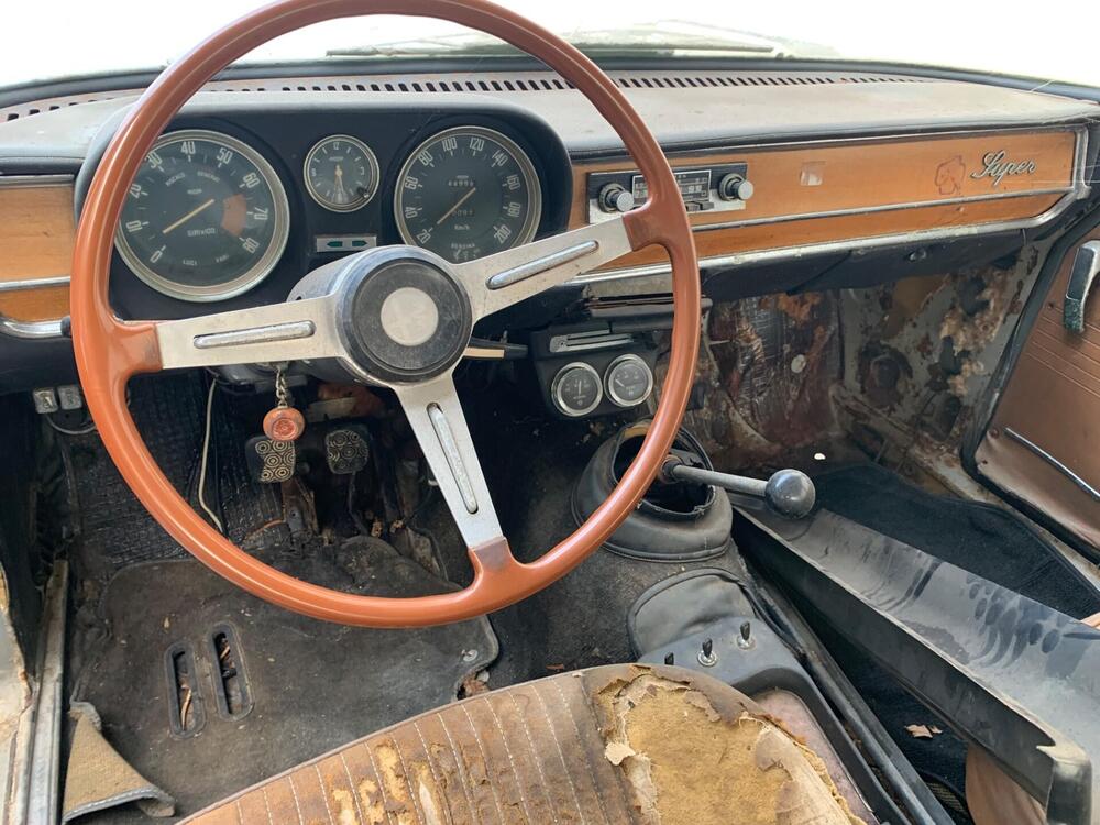 Alfa Romeo GIULIA SUPER BISCIONE 1.6 DA RESTAURO  d'epoca a Cremona (11)