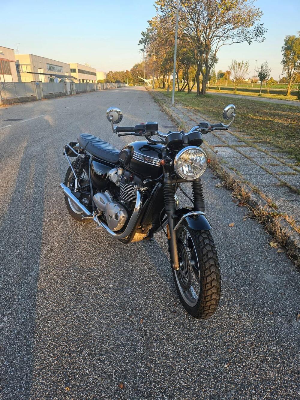 Triumph Bonneville T120 (2021 - 25)