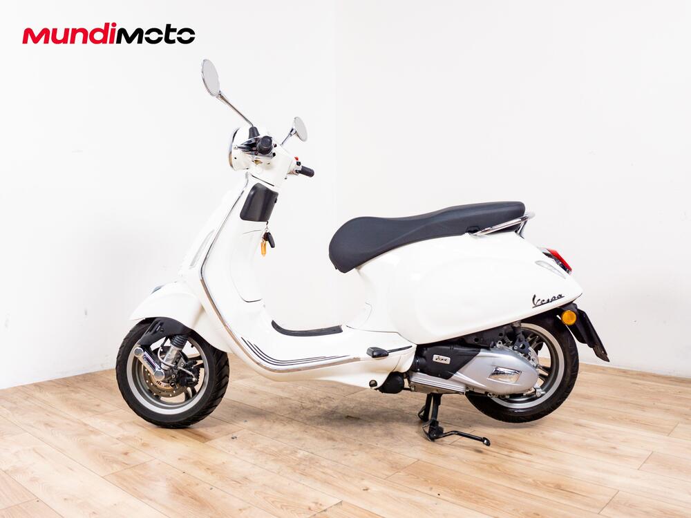 Vespa Primavera 125 Batik (2024 - 26) (6)