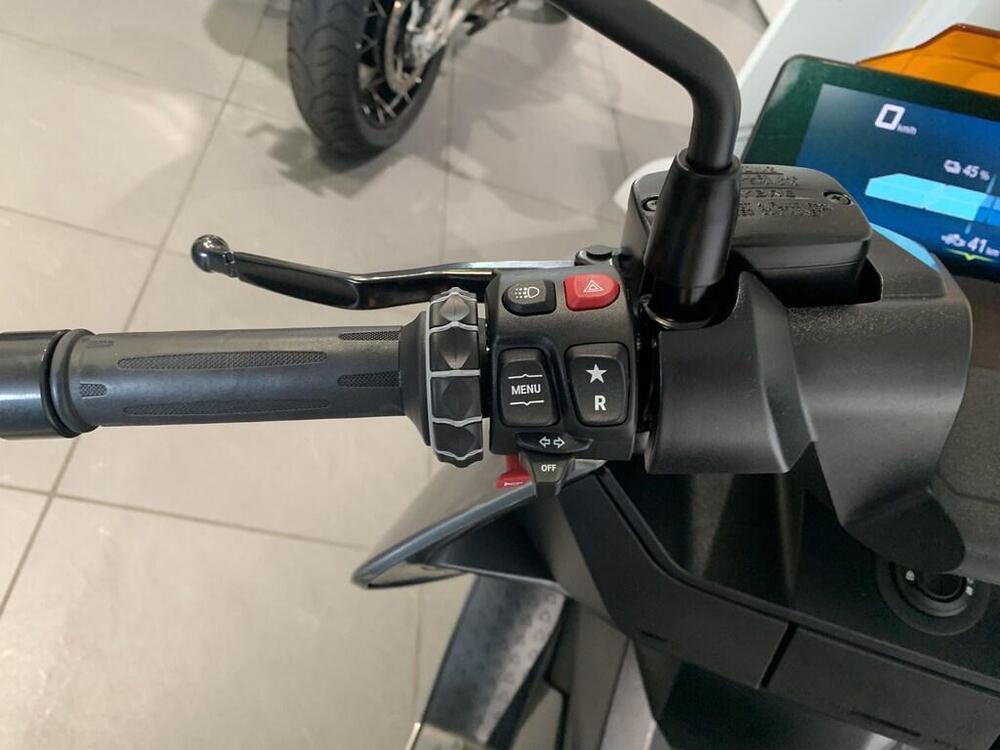 Bmw CE 04 (2021 - 25) (6)