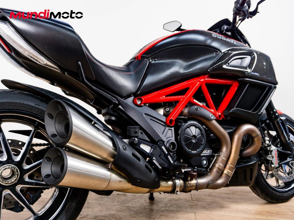 Ducati Diavel 1200 Carbon (2014 - 16) (4)