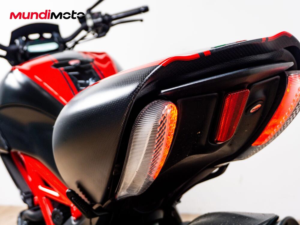 Ducati Diavel 1200 Carbon (2014 - 16) (17)