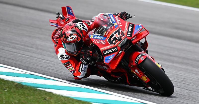MotoGP 2025. GP della Malesia. Capolavoro Pecco Bagnaia: dalla Q1 alla pole! [RISULTATI]