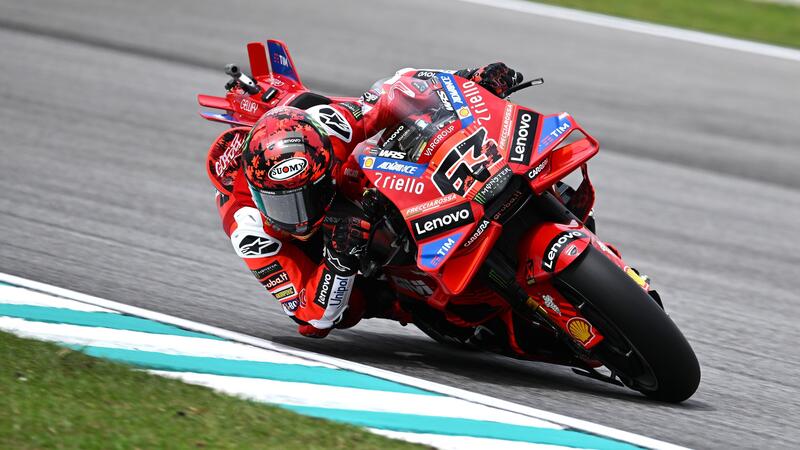 MotoGP 2025. GP della Malesia. Capolavoro Pecco Bagnaia: dalla Q1 alla pole! [RISULTATI]
